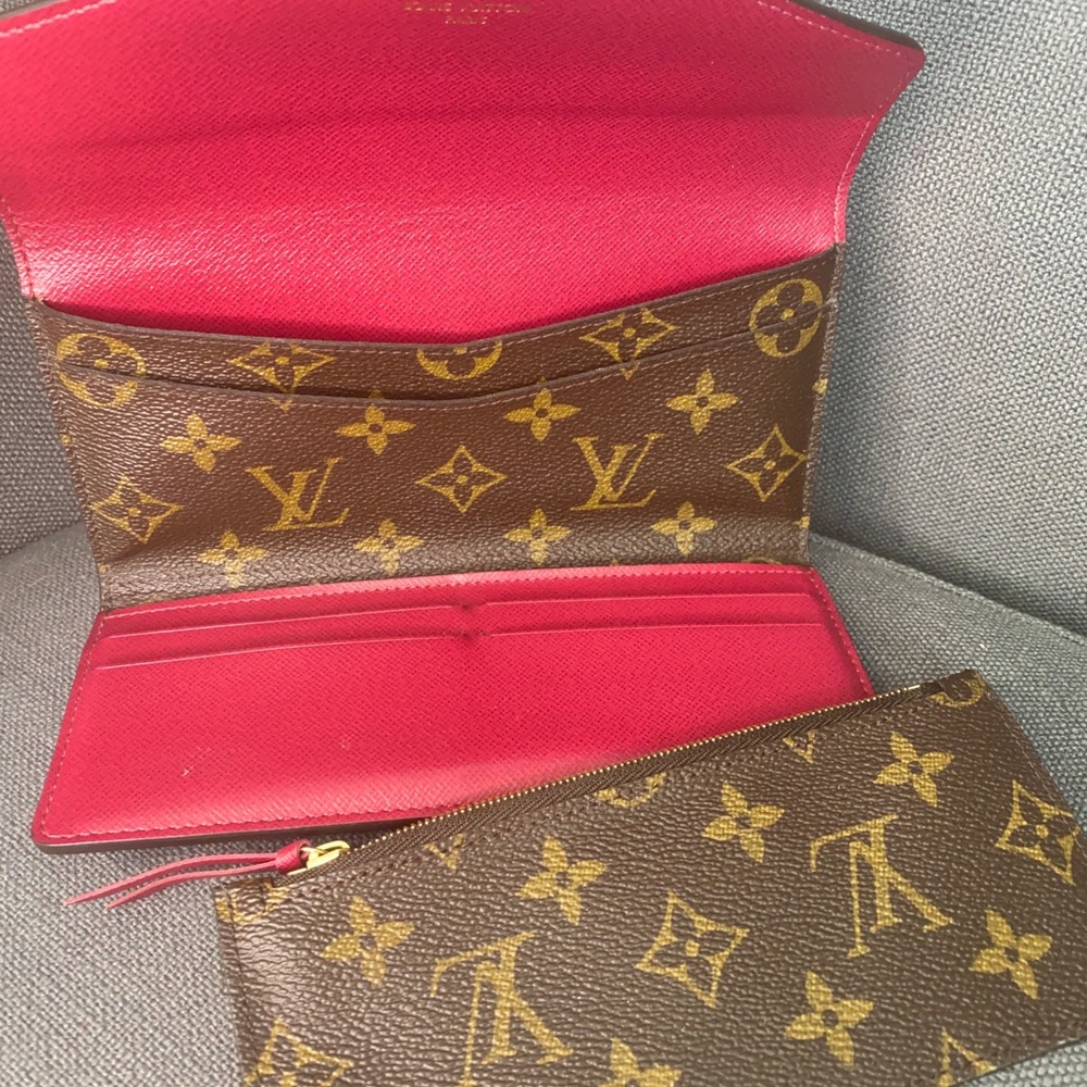 PF.Joseph Authentic Louis Vuitton Wallet!!!  ❤️❤️❤️
